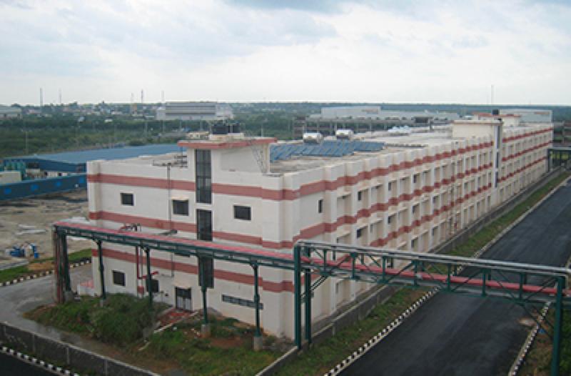 美国苹果吃肉中国企业喝汤，印度越南也凑热闹，中国制造怎么办？