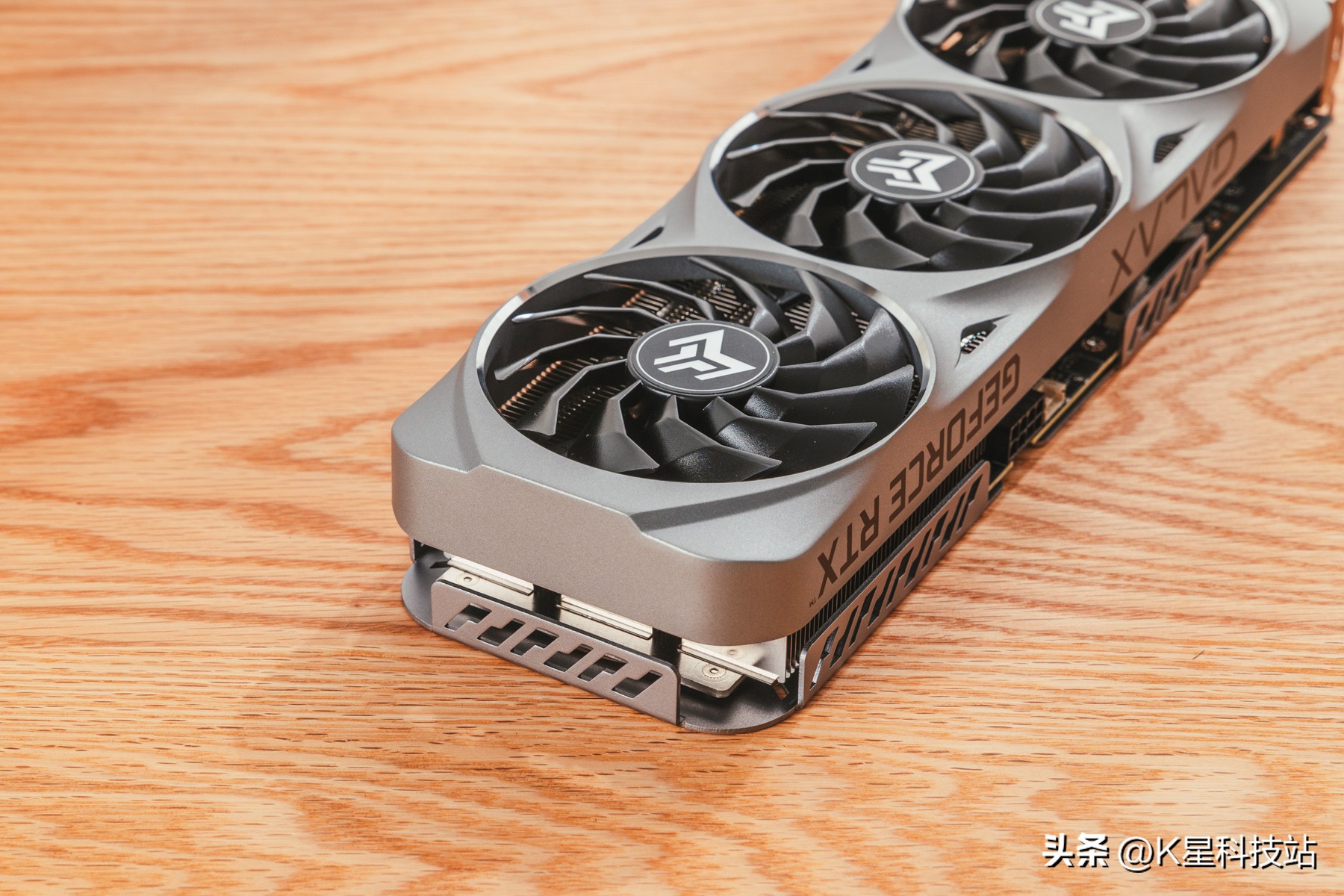 华硕tufgaminggt501深度评测,华硕b560tuf重炮手配置推荐