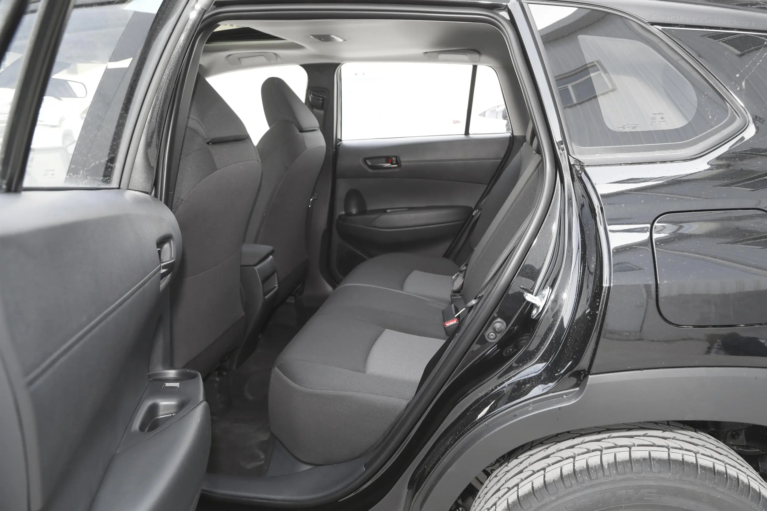 油耗低的suv车型推荐合资,高颜值动力强10万元家用suv就选它