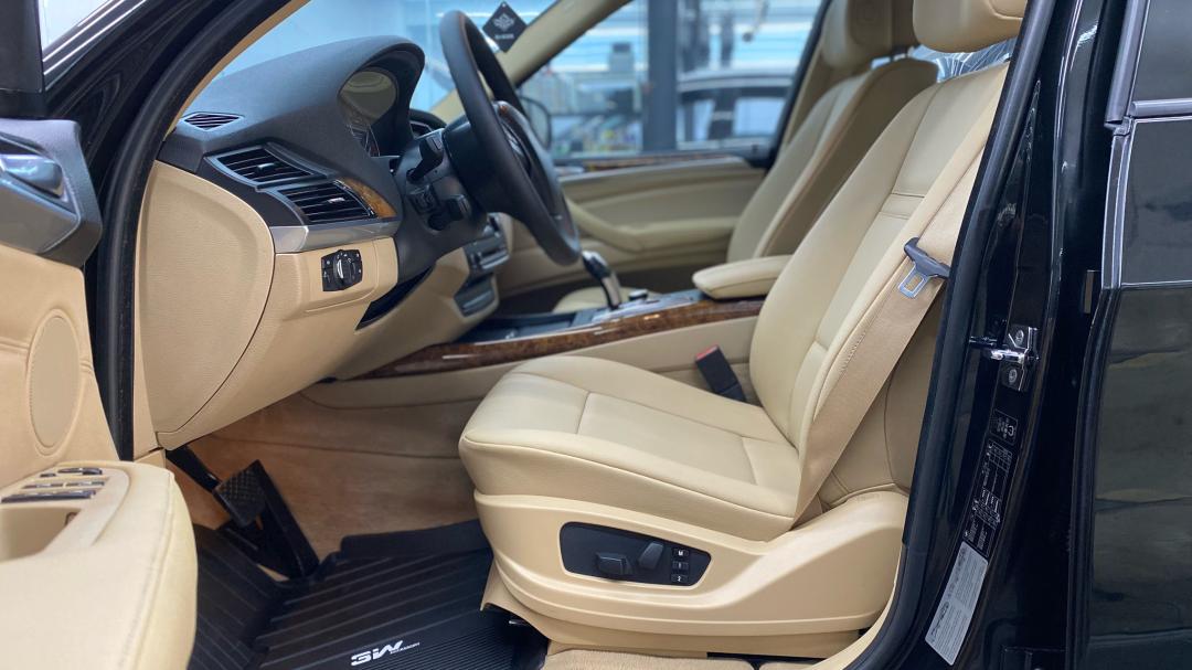 翻新整备一台老x5,13款宝马x5整备翻新