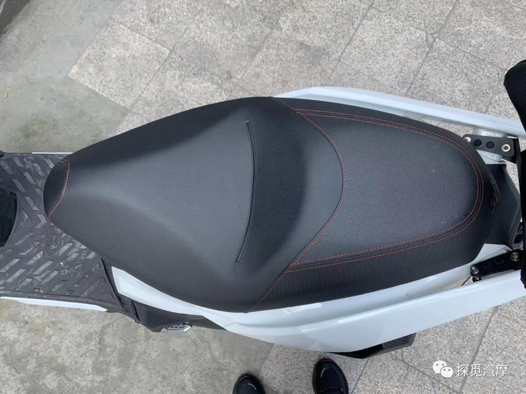 光阳krv180对比三阳drg158,雅马哈nvx155和三阳drg158