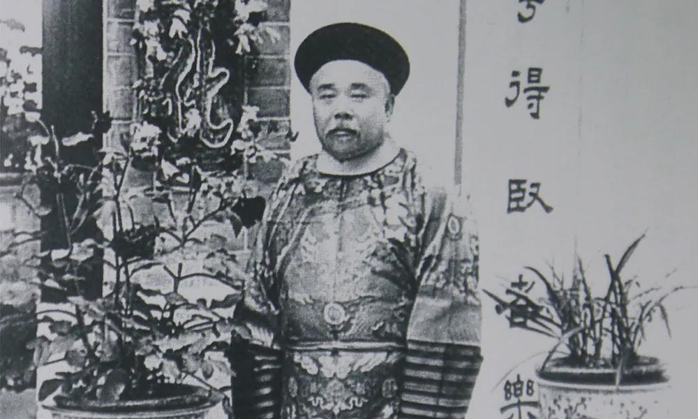 在香港，人们是怎么被文言文*脑洗**成“港独”的？