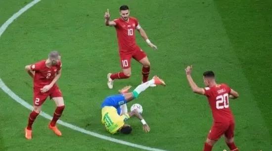 与冠军擦肩而过足球,与世界杯擦肩