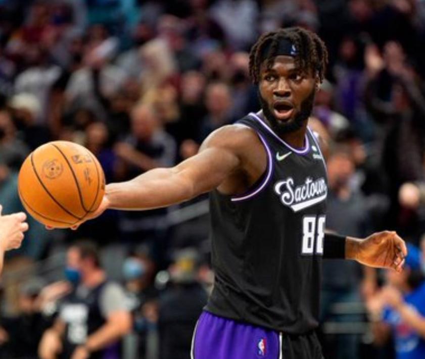 萨城国王第五中锋（一）