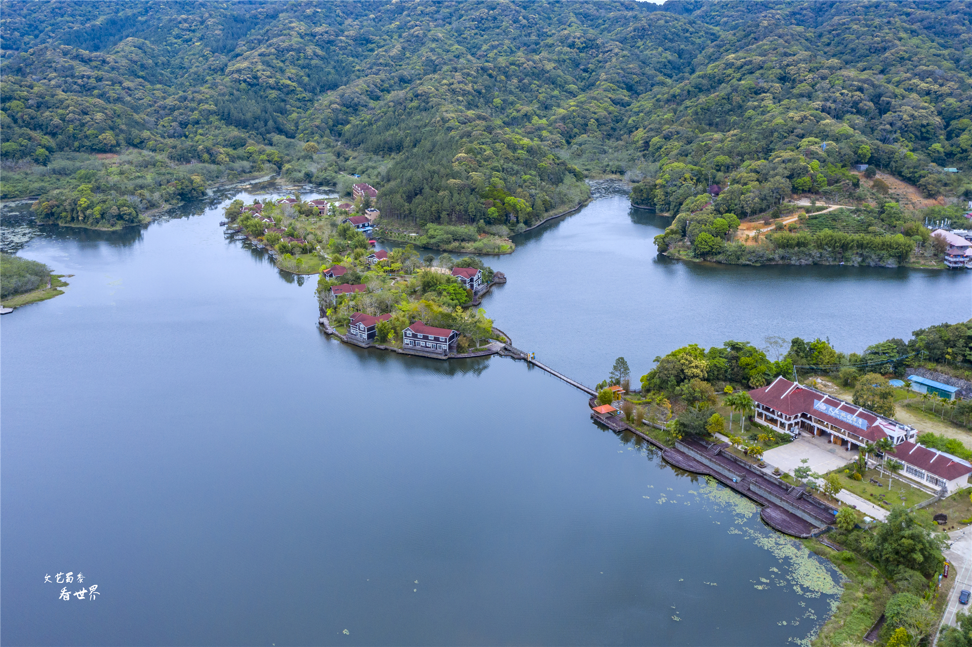 三亚和乐东哪个适合居住,海南乐东有发展吗