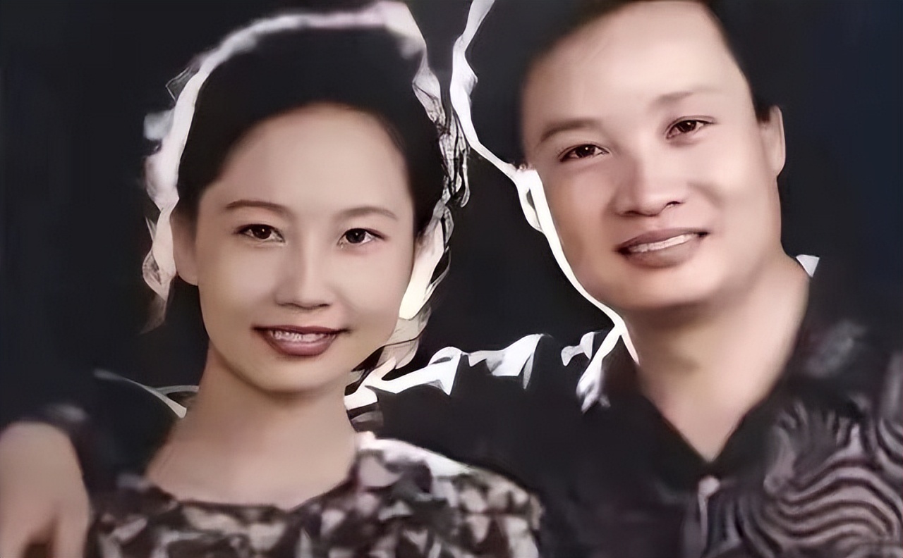 60岁阎维文全家近照呵护患癌妻子,歌唱家阎维文女婿是谁