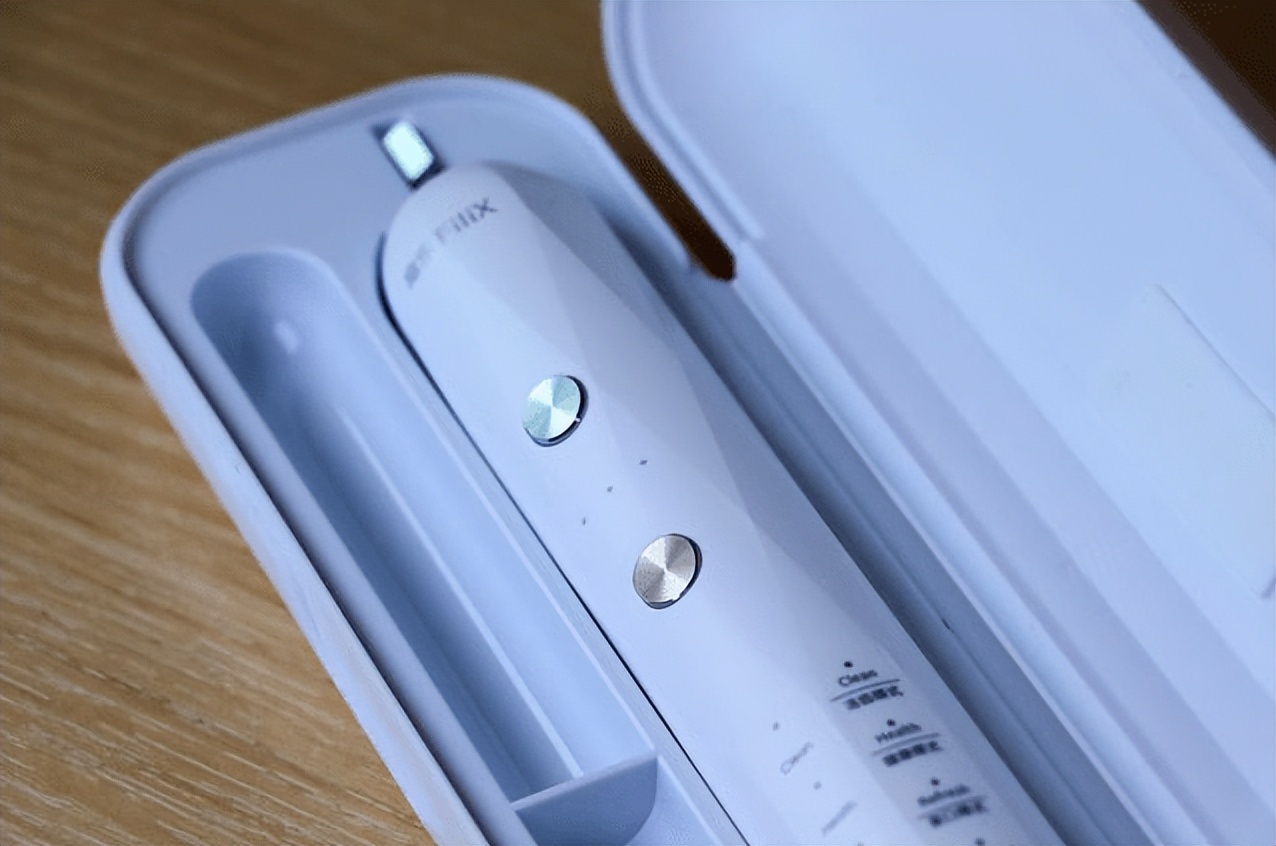 飞利浦电动牙刷sonicare2100,欧乐b和usmile儿童电动牙刷哪个好