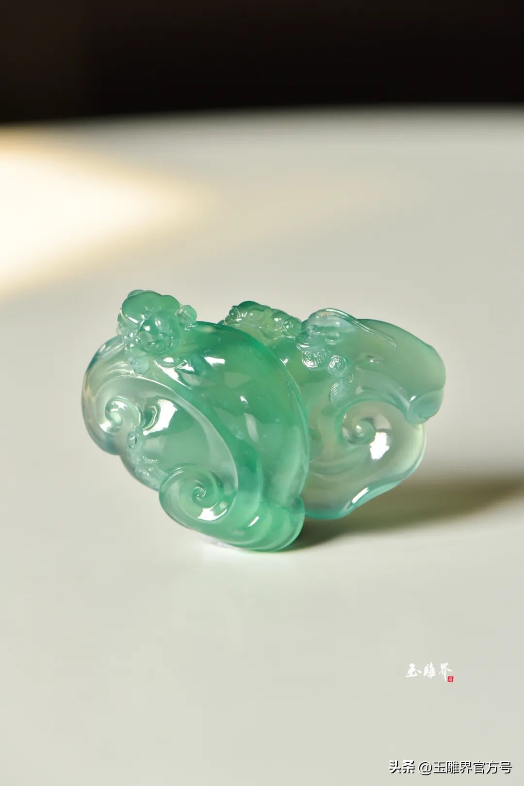 老外喜欢翡翠饰品吗,外国人喜欢的翡翠品种