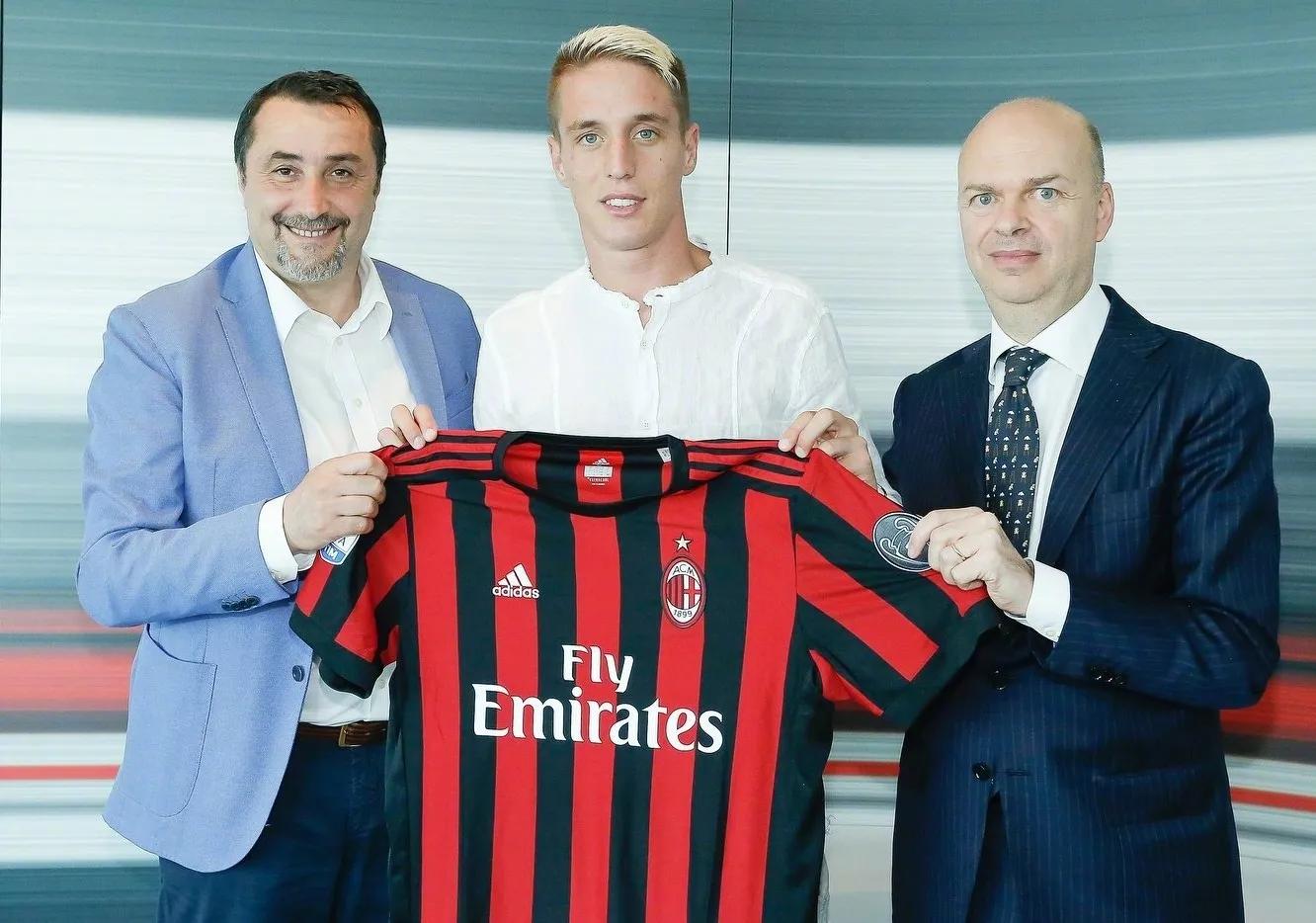 ac米兰12亿欧元,ac米兰0:5亚特兰大重新崛起