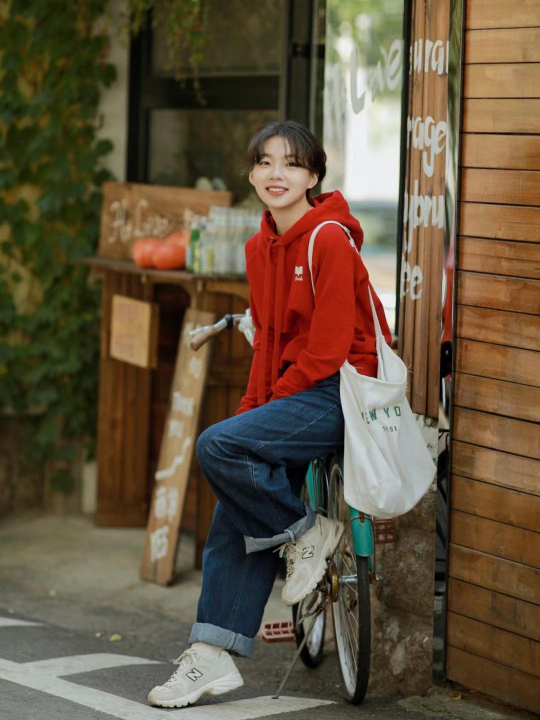 夏天穿起来洋气运动鞋,冬天穿的保暖又舒服运动鞋