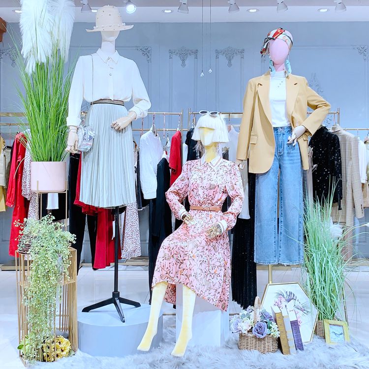 如缤时尚女装秋装直播间,如缤品牌折扣女装批发