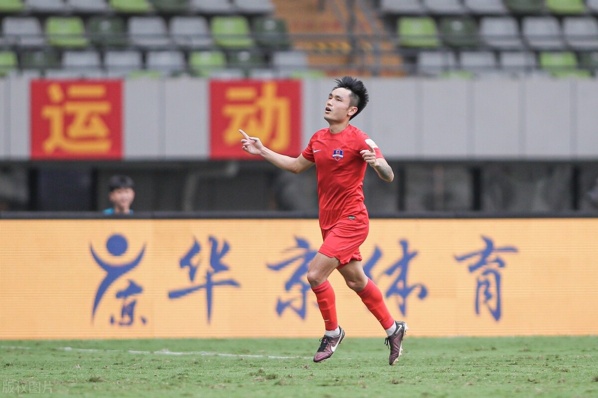 后悔吗？鲁能当初死活要送走的国字号队长，本轮用世界波弑杀旧主