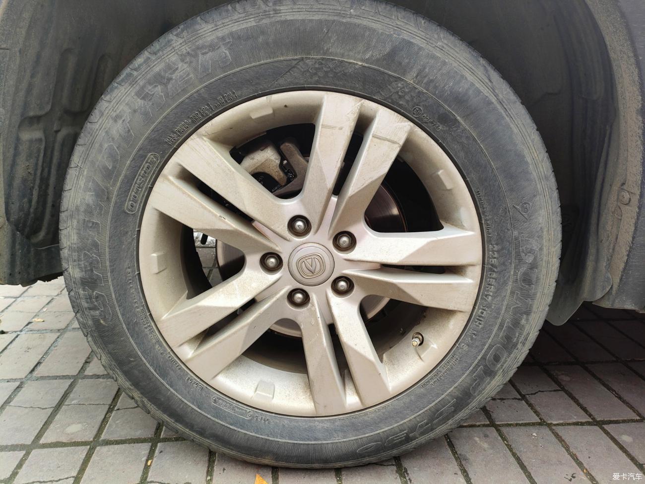 给老伙计换双新鞋,老伙计换新轮胎