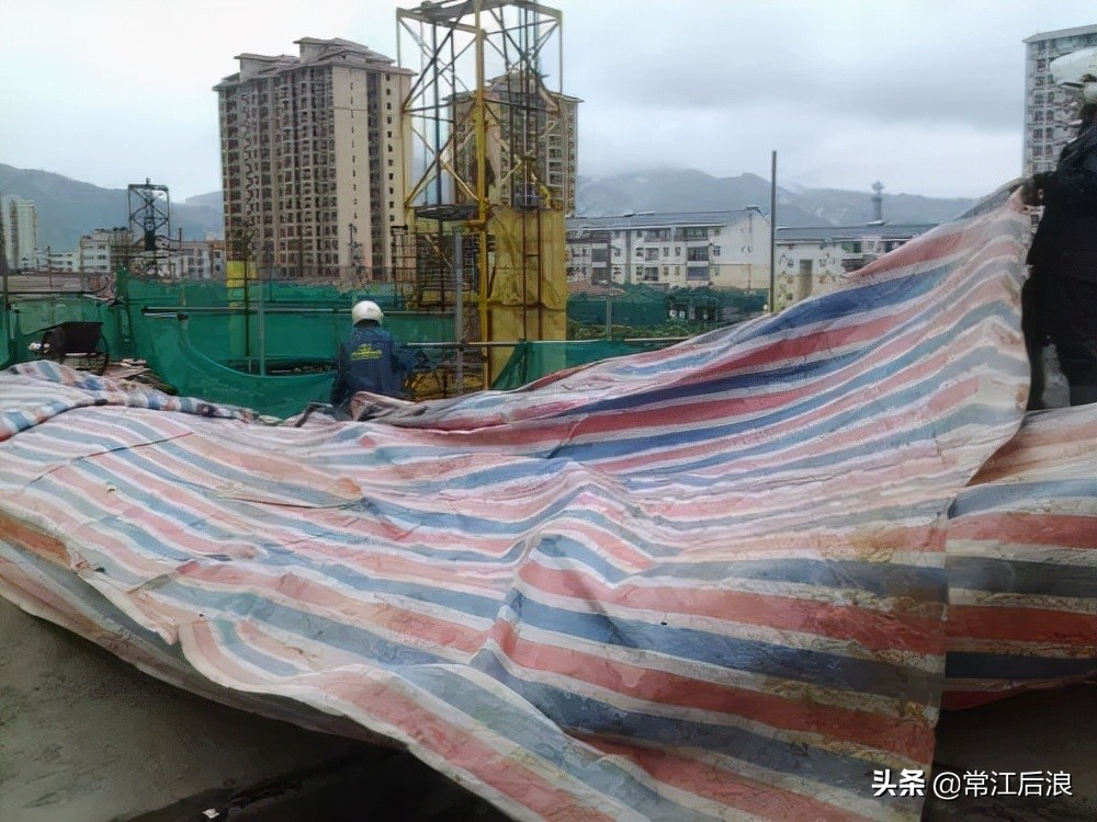 浇筑混凝土突然下大雨怎么办,混凝土浇筑后10小时下雨有影响吗