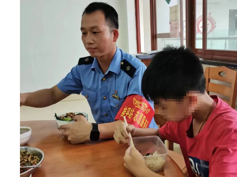 火车站不小心下错站了怎么办,坐火车不小心中途出站了怎么办