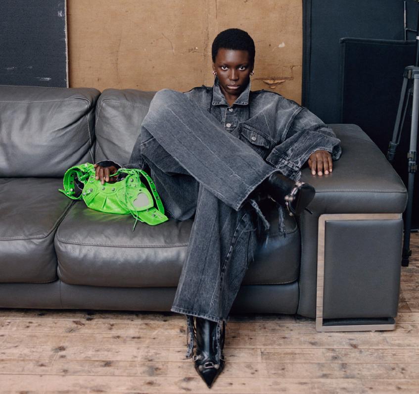 全网吐槽的“死亡芭比粉”，为什么会逆袭成年度流行色||解X