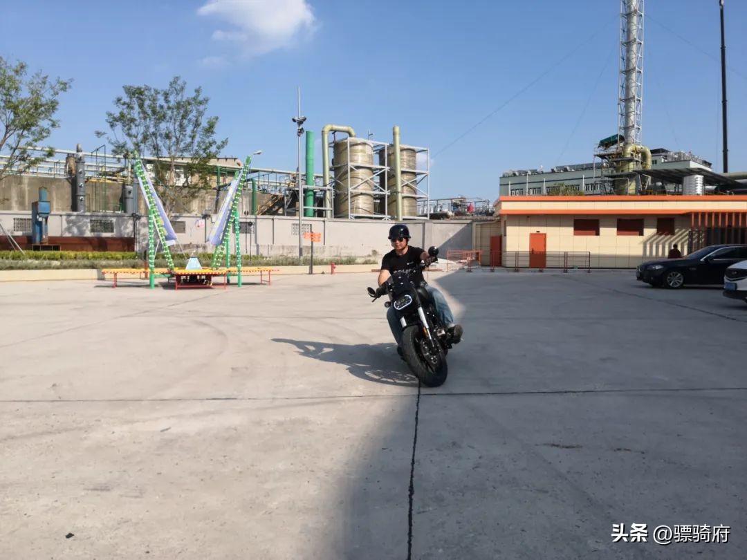 王野125太子摩托车2350元,motofino落地价