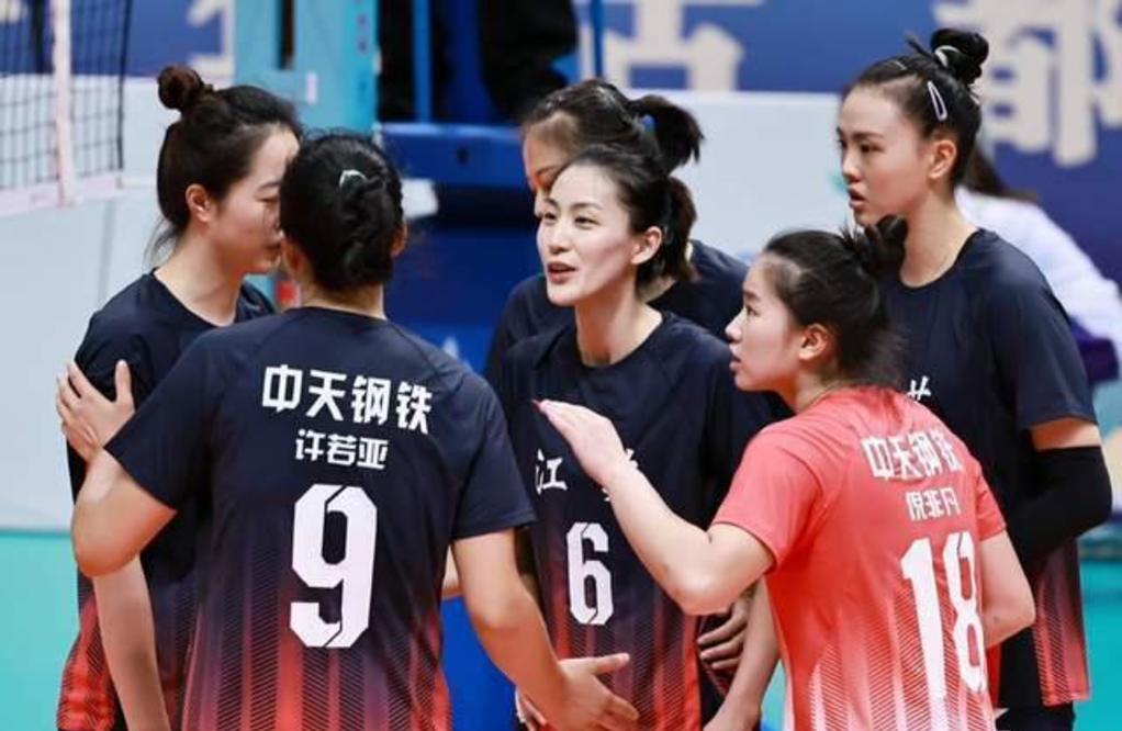 江苏女排双子星张常宁龚翔宇,中国女排张常宁龚翔宇