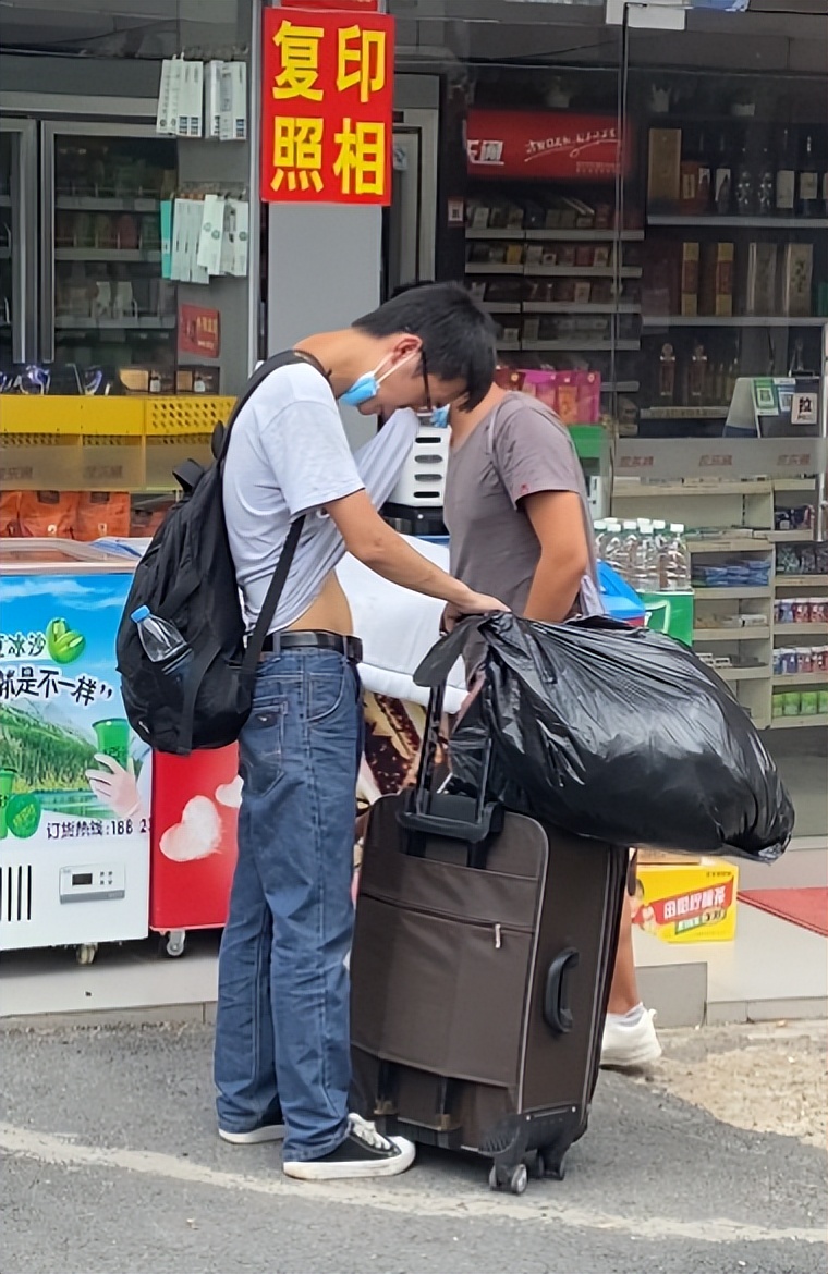 厂妹背影,厂妹长大