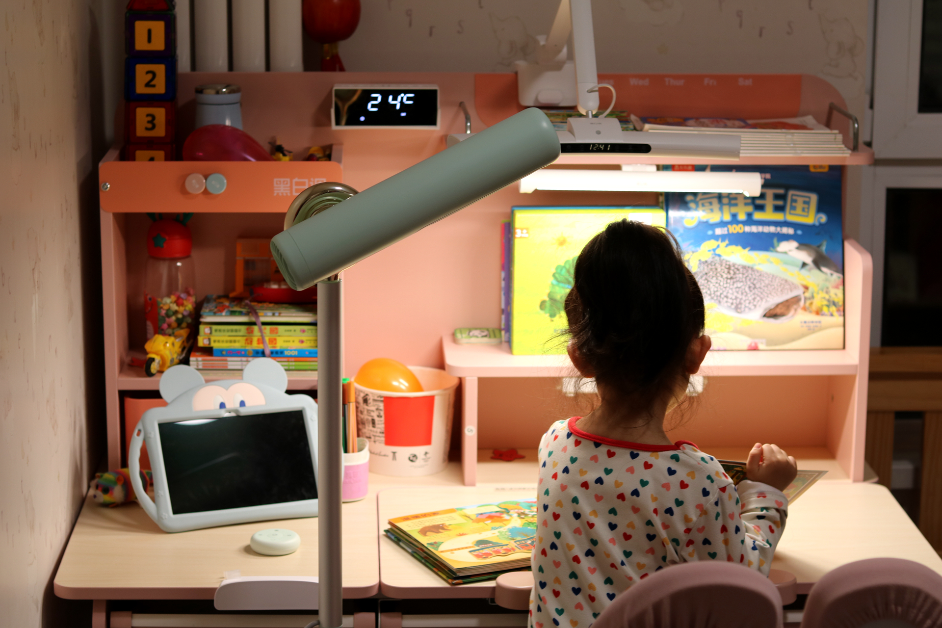 品仕乐立式吹风机青春版与旗舰版,品仕乐立式吹风机可以吹造型吗