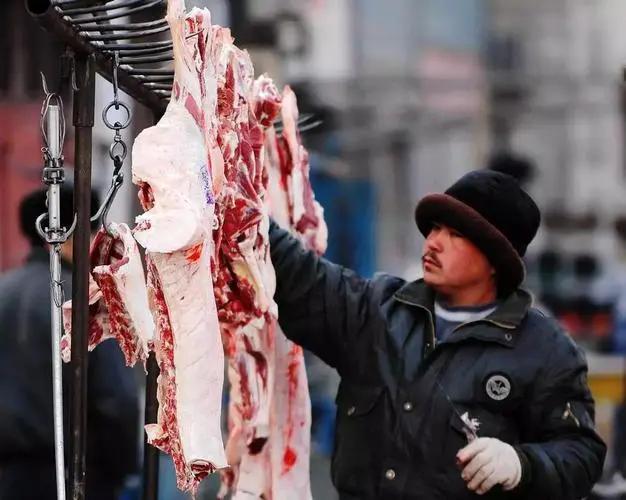 牛羊肉为什么要挂着卖,牛羊肉店里的猫腻