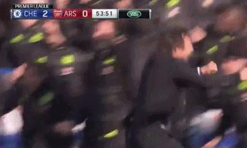 穆里尼奥切尔西激情庆祝,穆里尼奥2004年波尔图激情庆祝