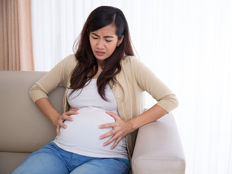 小伙体验生孩子疼痛30级,男人被女友逼生孩子