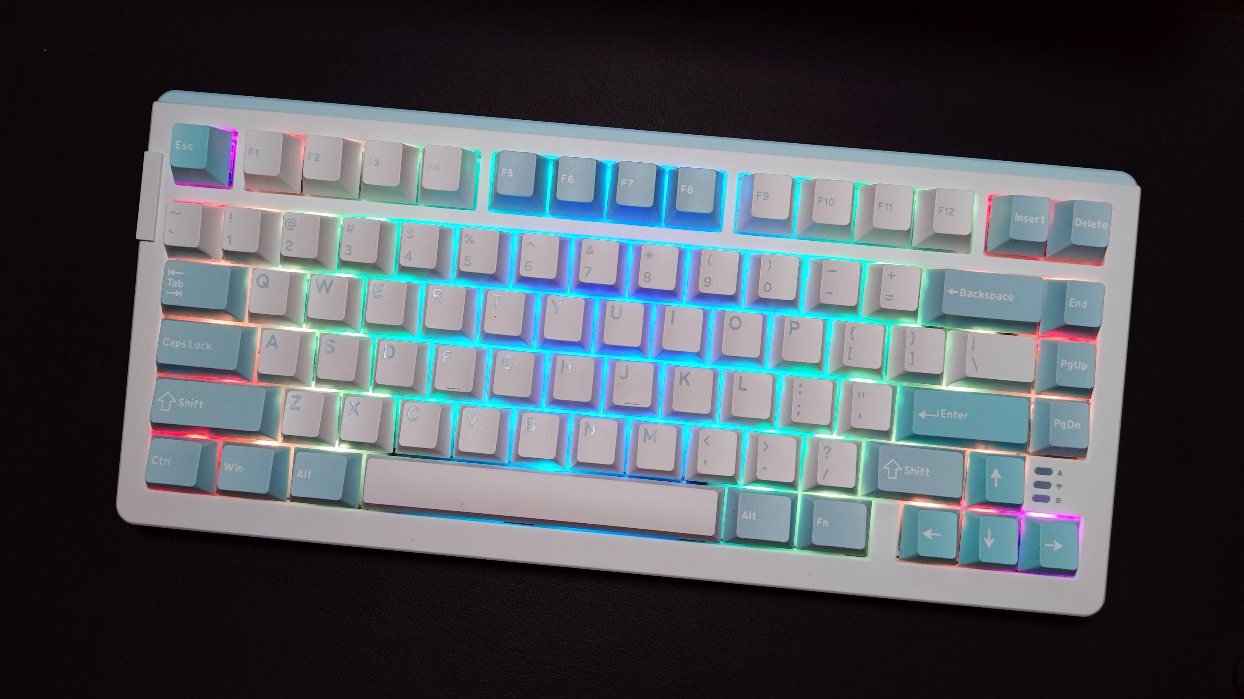 达尔优a81键盘灯光调节,达尔优a84pro机械键盘测评