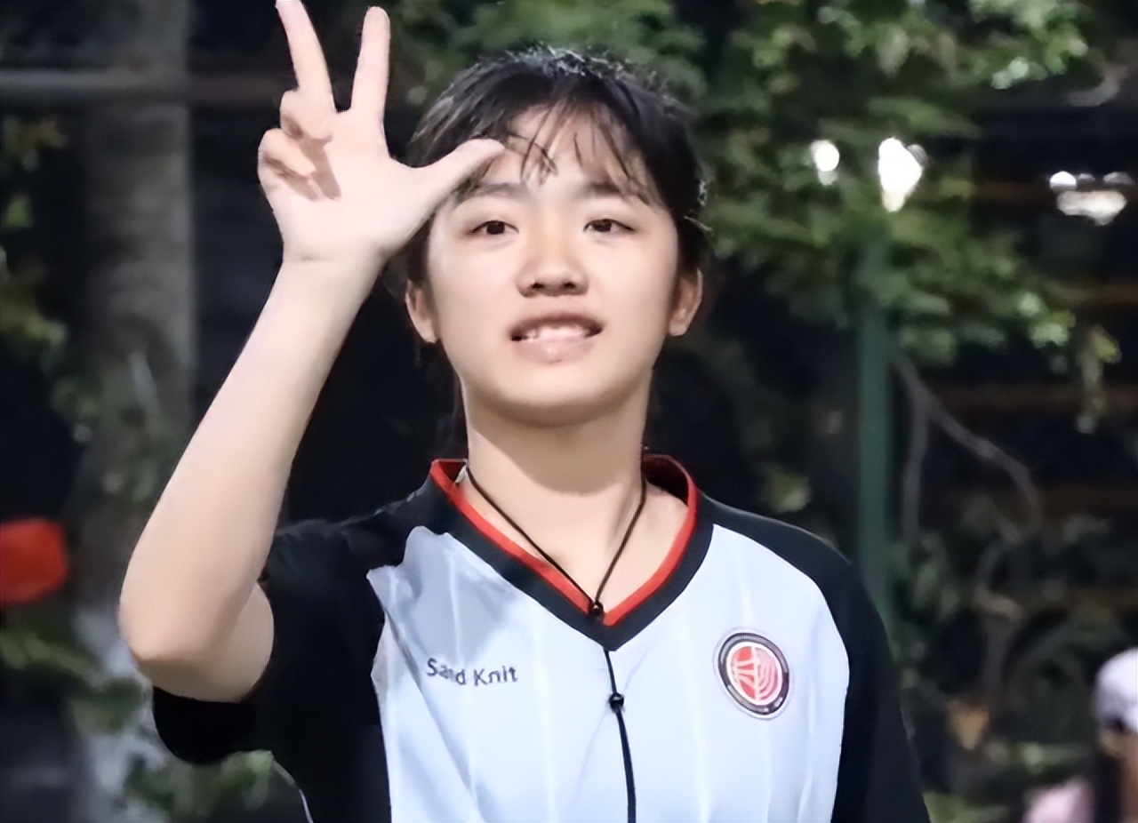 杭州高校篮球女裁判霸气视频,浙江高校篮球赛女裁判