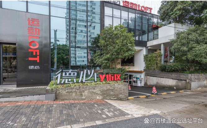 涓婃捣杩愬姩loft,涓婃捣铏瑰彛瓒崇悆鍦哄叕瀵撴埧鍑虹