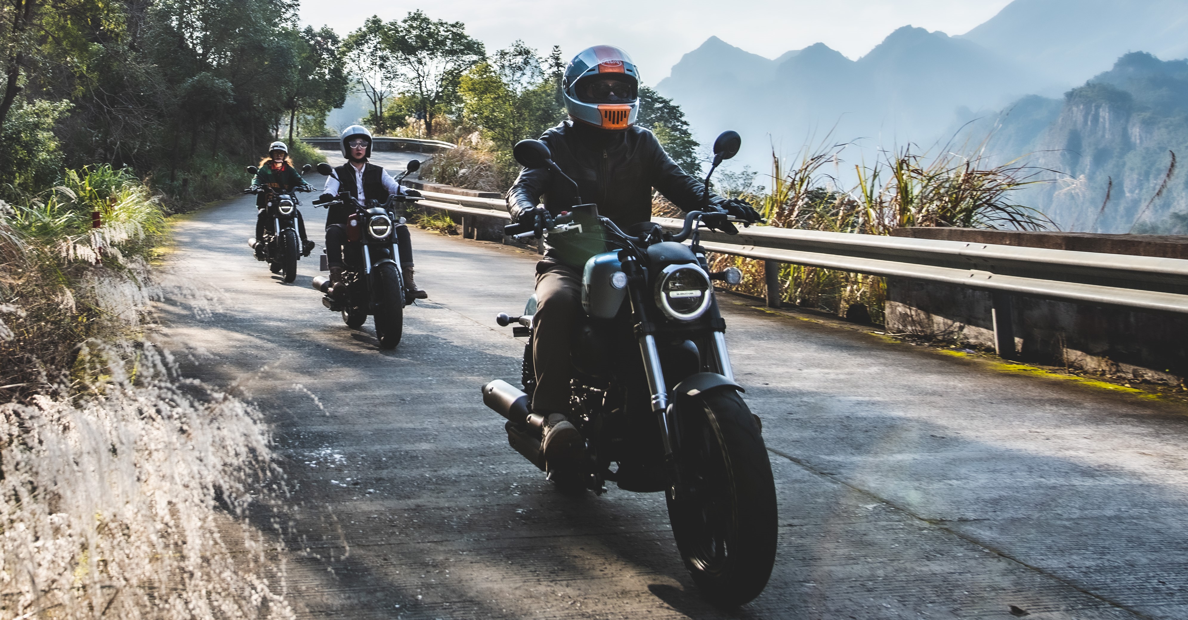 钱江闪300自动挡怎么样值得购买吗,钱江闪300跟闪300s有什么区别