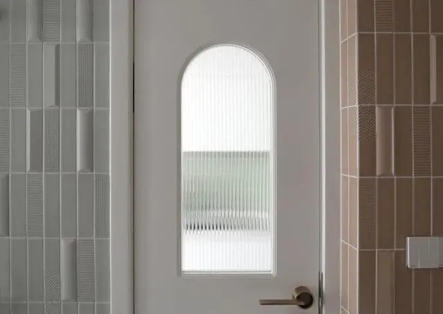 离婚女人买了个30平米房子,32岁靠自己买车买房