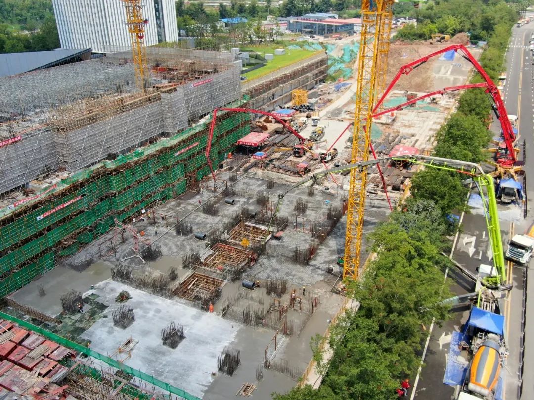 成都天府新区卡地亚花园城蓝系,天府新区f4楼盘蔚蓝卡地亚花园城