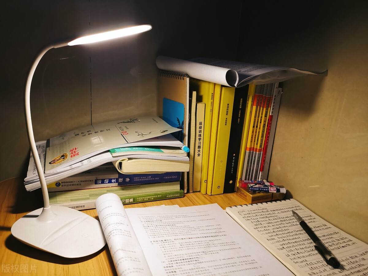 自媒体如何抄书赚钱,自媒体用抄书的方法真的能赚大钱