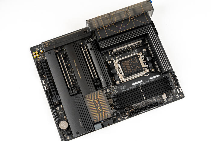 华硕proart4070ti开箱,华硕proartx670配什么显卡