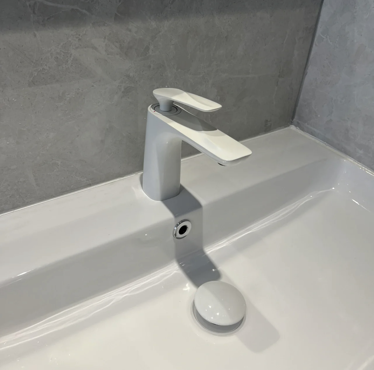 买水龙头是冷热的好还是恒温的好,买水龙头目前怎么买不上当