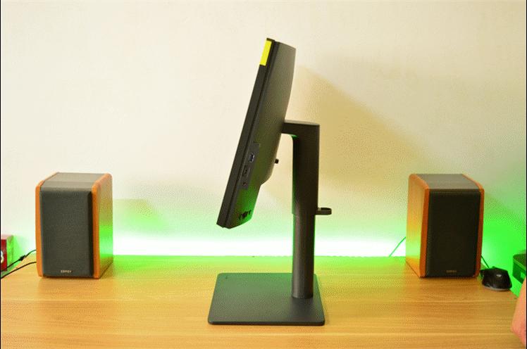 明基pd2506q如何调整显示位置,明基pd2506q与2705哪个好