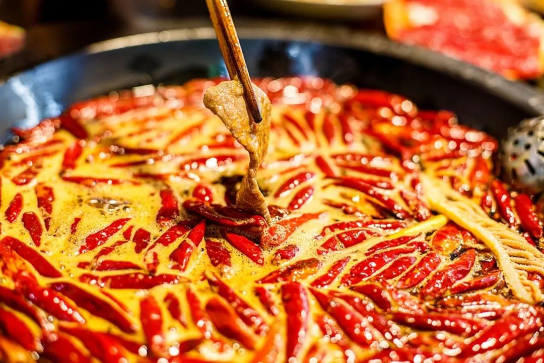 吃点凉的辣的油大的就腹泻,吃辣的东西第二天腹泻