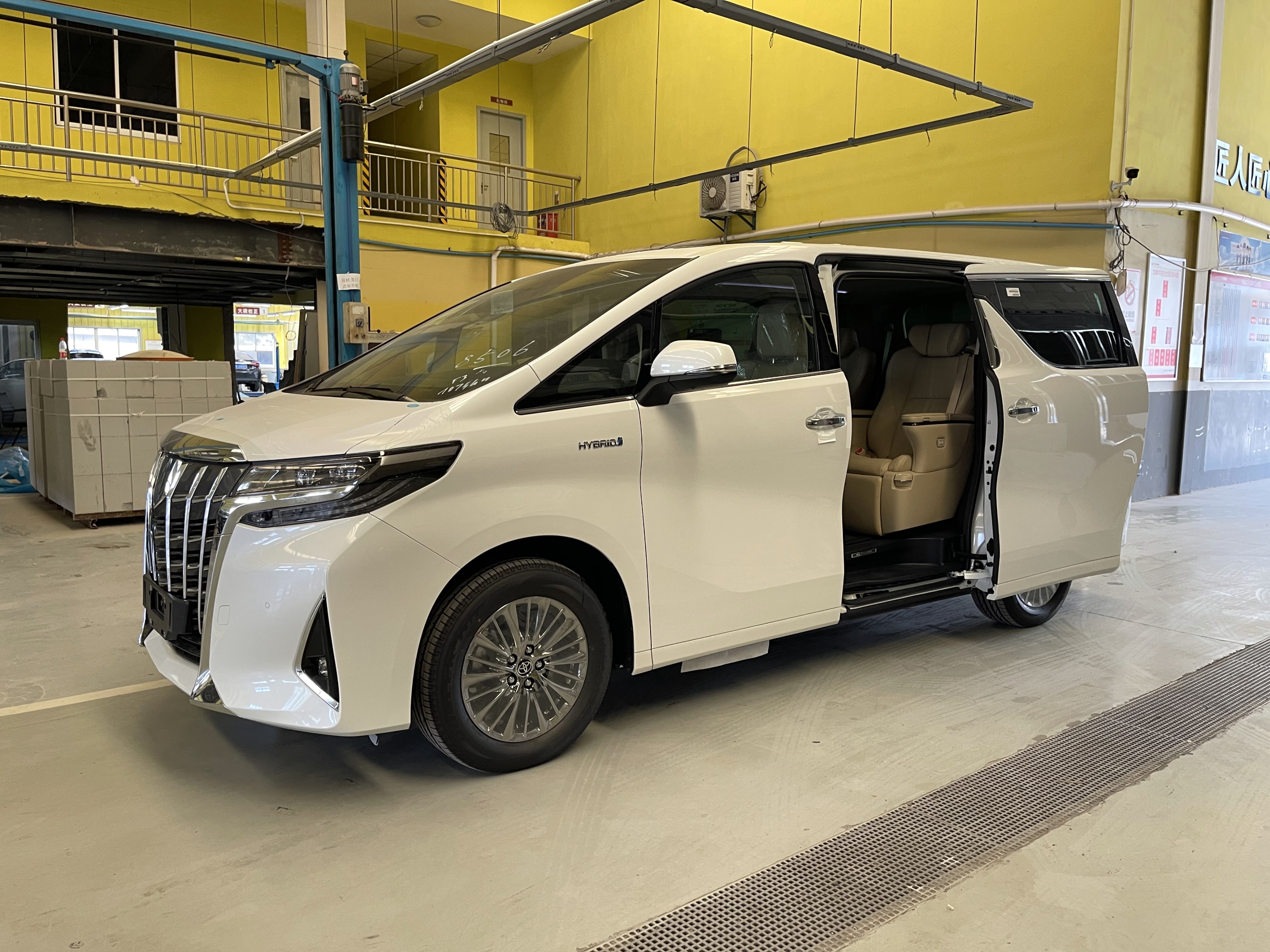 传祺m8混动与丰田埃尔法评测视频,传祺m8与丰田埃尔法差距在哪