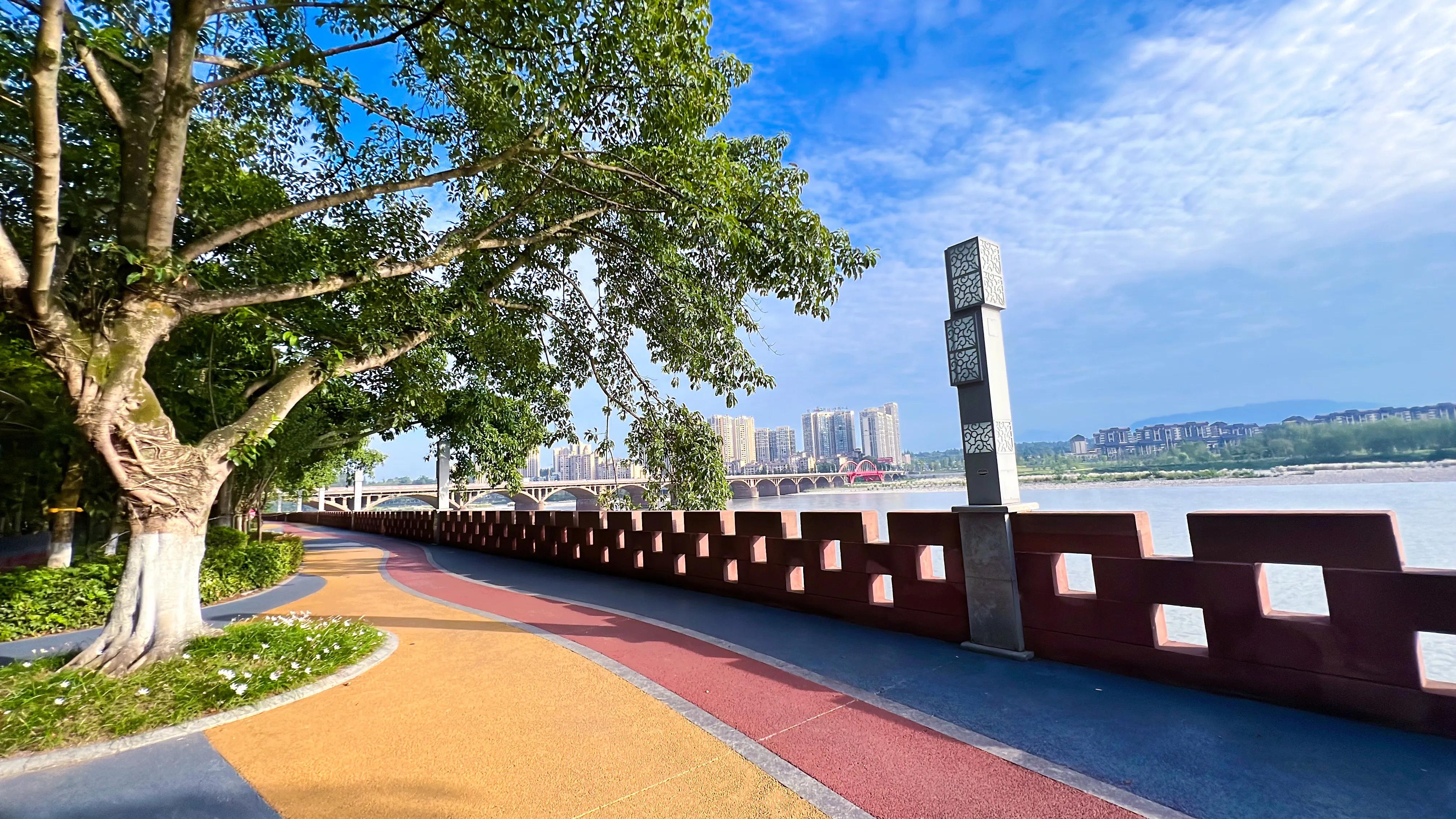 西式美文如何制造出来：茨威格《列夫·托尔斯泰》的解读与批注