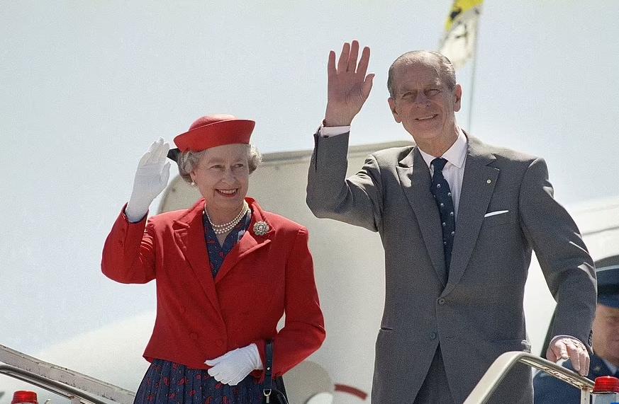 英国女王的婚姻历程,英国女王的爱情文案