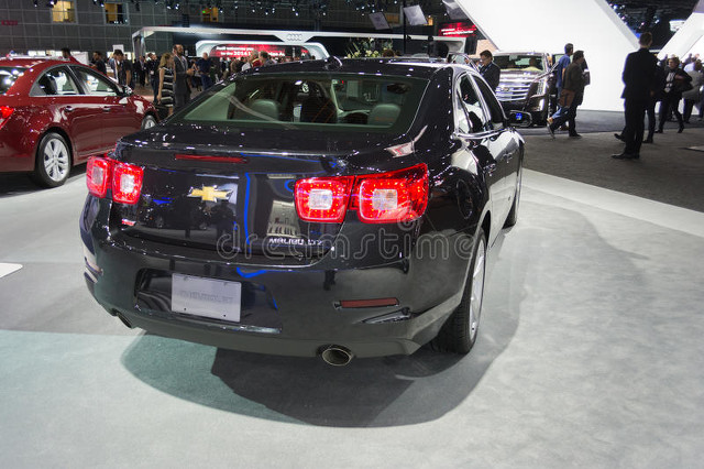 大家觉得卡罗拉车怎么样,大家怎样评价雪佛兰车