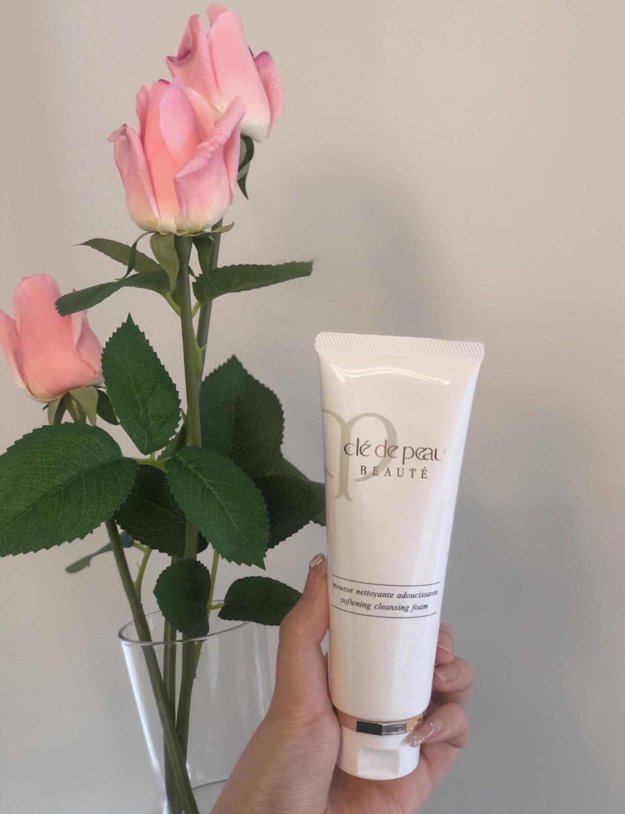 清洁力度强的洗面奶平价,祛痘洗面奶和清洁洗面奶哪个好