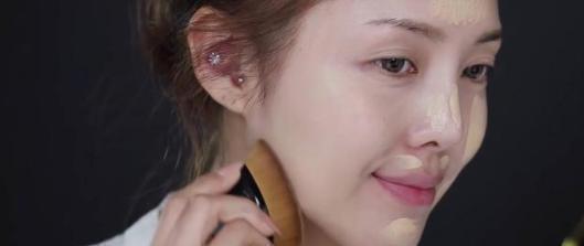 新手化简单淡妆必备,新手该如何化淡妆呢女生
