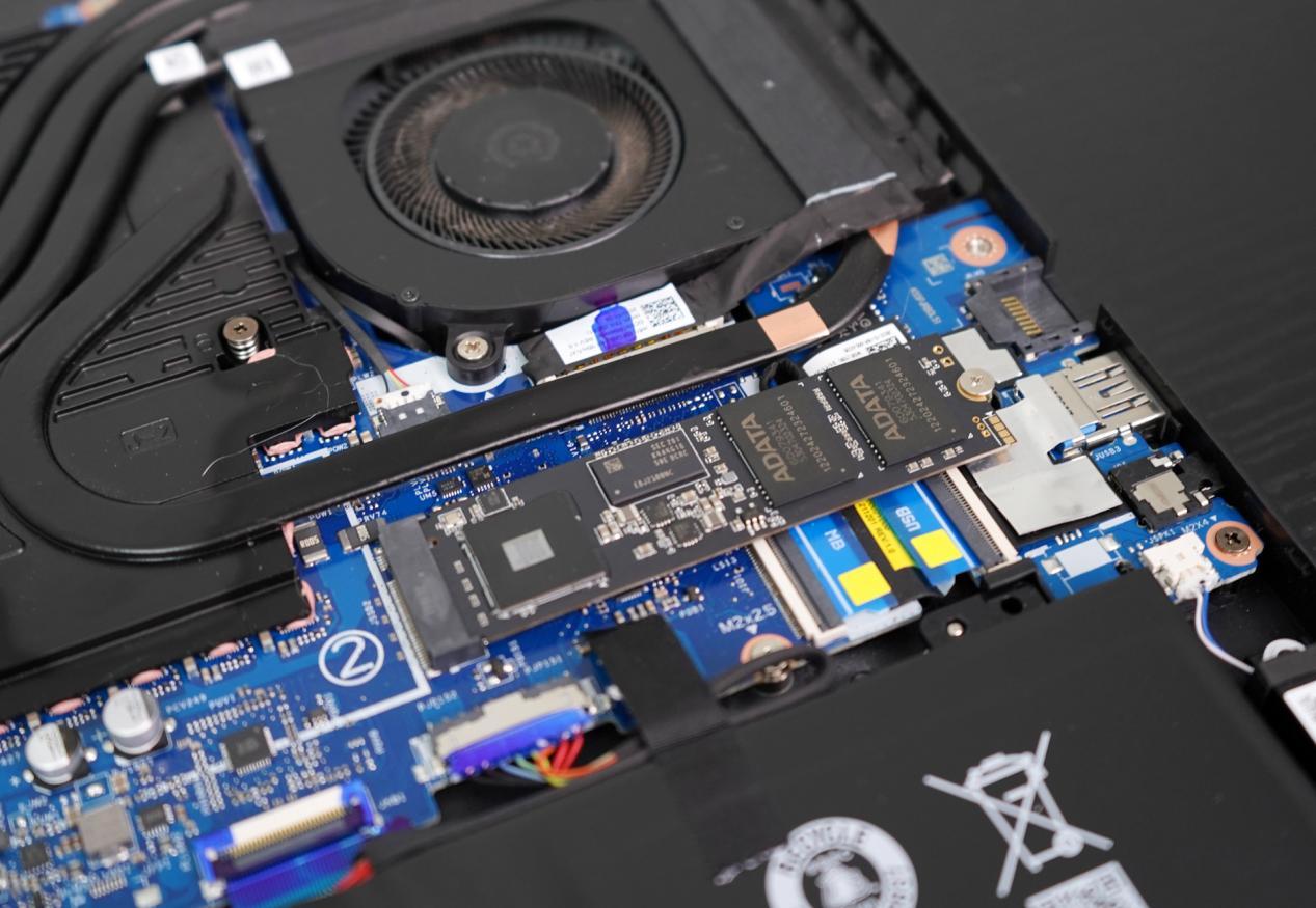 12代游戏本17寸,威刚xpg翼龙s70se4.01tb