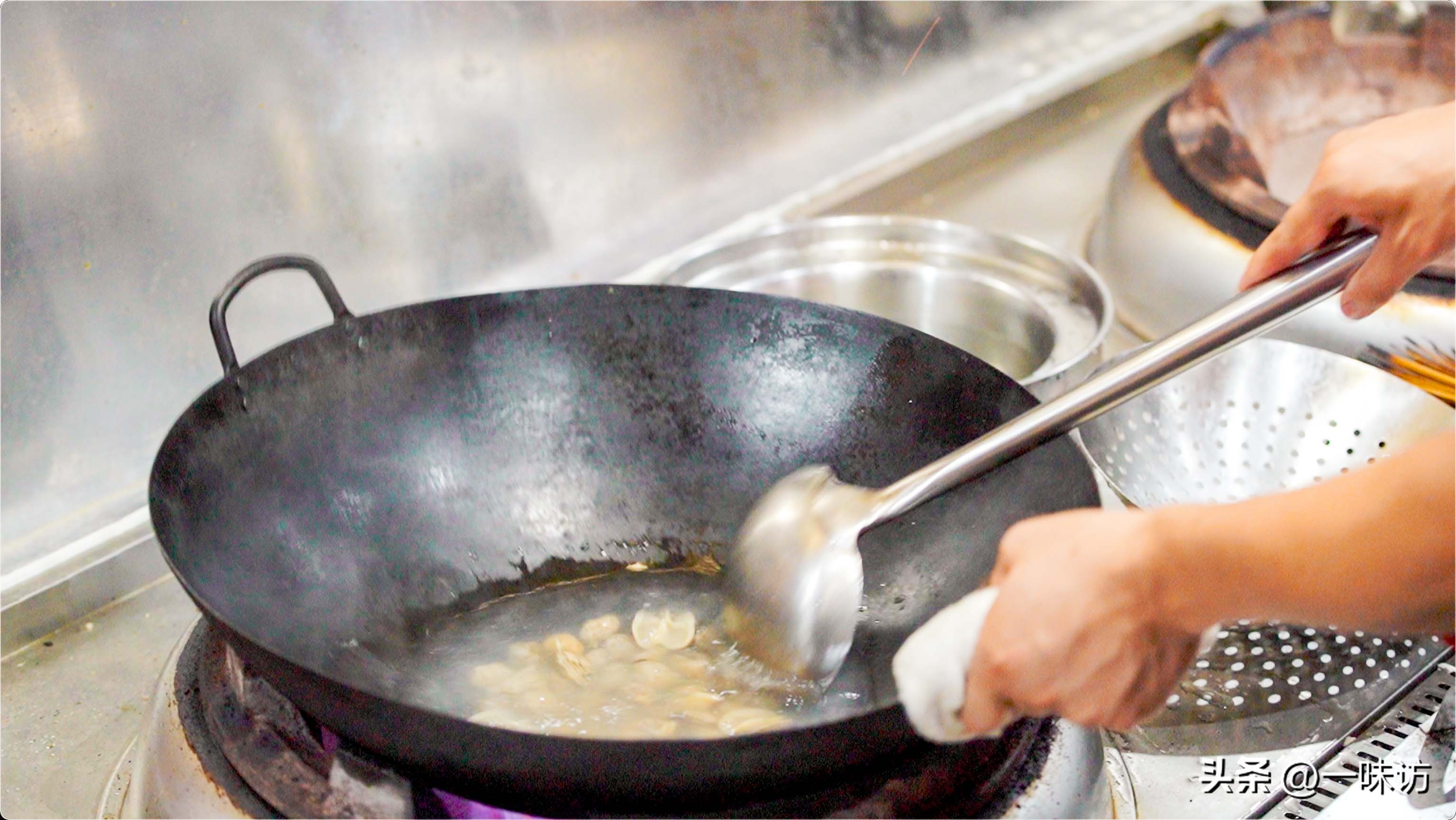 螃蟹除了清蒸辣炒外还能怎么做,螃蟹能不能先清蒸再做香辣