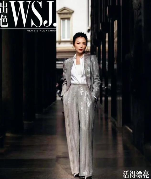 44岁刘涛变得越来越年轻了,43岁刘涛容颜耐看