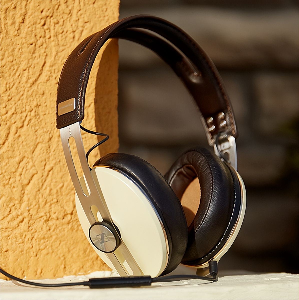 耳机和音箱哪个音效好,hifi耳机声音放最大断断续续