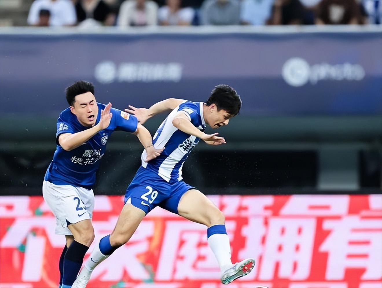 1-1，天津津门虎的低级失误引发争议，球迷：中超现在太业余了？