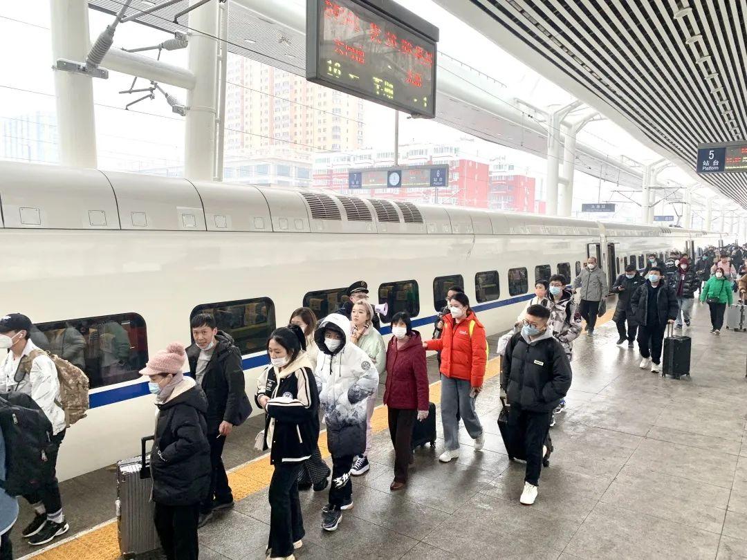 太原新始发动车时刻表,太原至呼和浩特首开直通动车